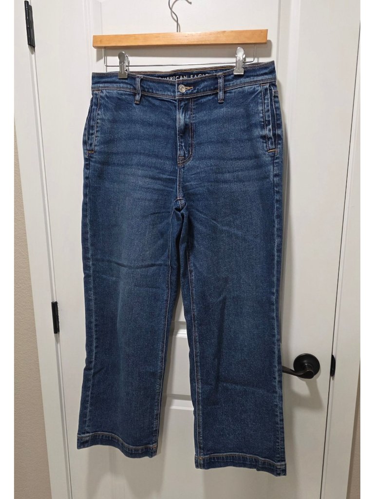 American Eagle Womens High-Waisted Straight-Leg Jeans Size 10 Blue Stretch Denim